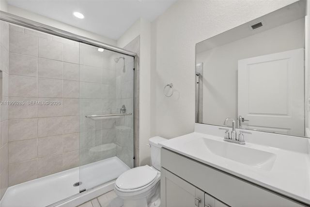 619 NE 5th St, Florida City, FL 33034