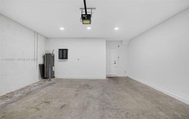 619 NE 5th St, Florida City, FL 33034