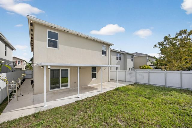 619 NE 5th St, Florida City, FL 33034