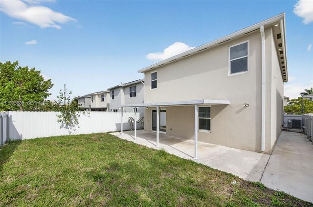 619 NE 5th St, Florida City, FL 33034