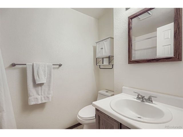 1927 Churchill Ct, Fort Collins, CO 80526