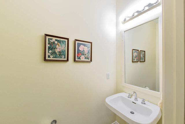 406 Sugar Mill Courtyard, Houma, LA 70360