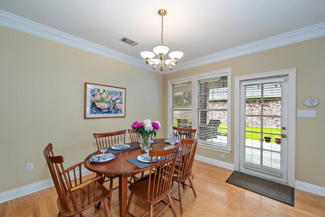 406 Sugar Mill Courtyard, Houma, LA 70360