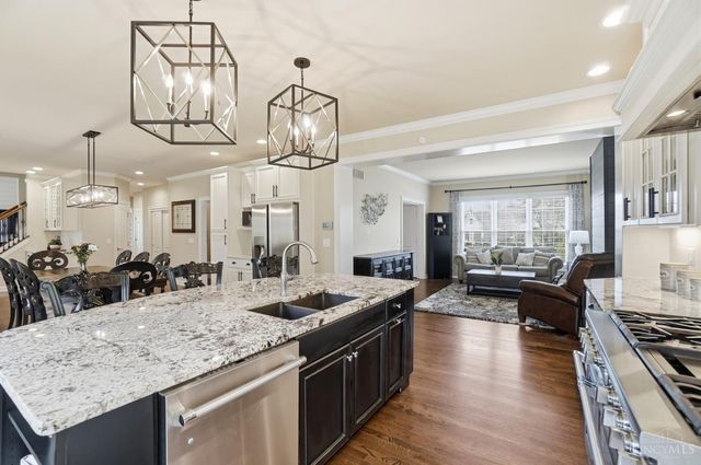 858 River Forest Drive, Hamilton Twp, OH 45039