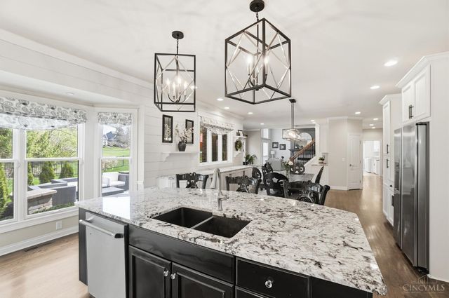 858 River Forest Drive, Hamilton Twp, OH 45039