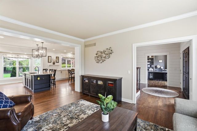 858 River Forest Drive, Hamilton Twp, OH 45039