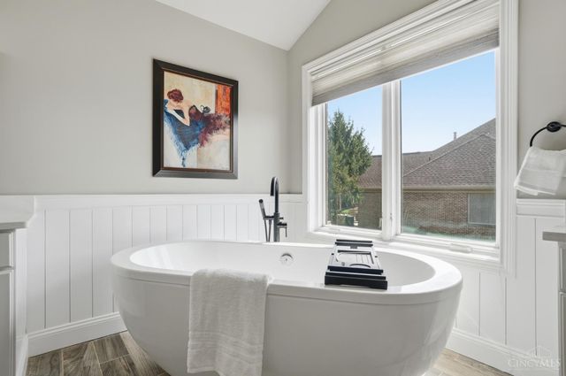 858 River Forest Drive, Hamilton Twp, OH 45039