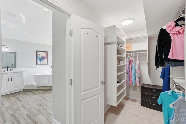 858 River Forest Drive, Hamilton Twp, OH 45039
