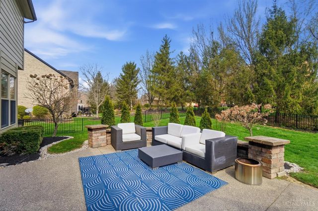 858 River Forest Drive, Hamilton Twp, OH 45039