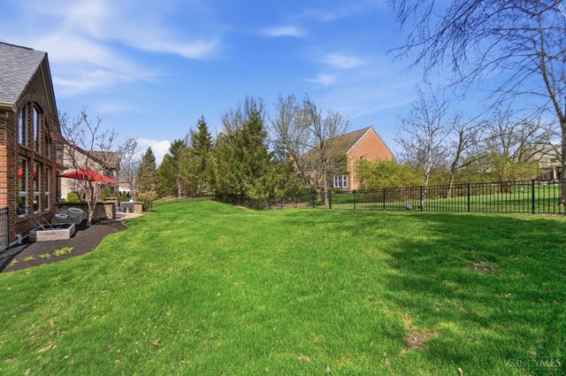 858 River Forest Drive, Hamilton Twp, OH 45039