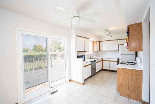 22115 W Pasadena Drive, Plainfield, IL 60544