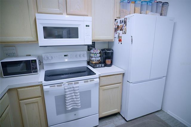 408 RAYMOND STREET, Minneola, FL 34715