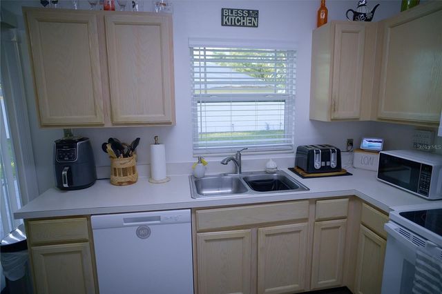 408 RAYMOND STREET, Minneola, FL 34715