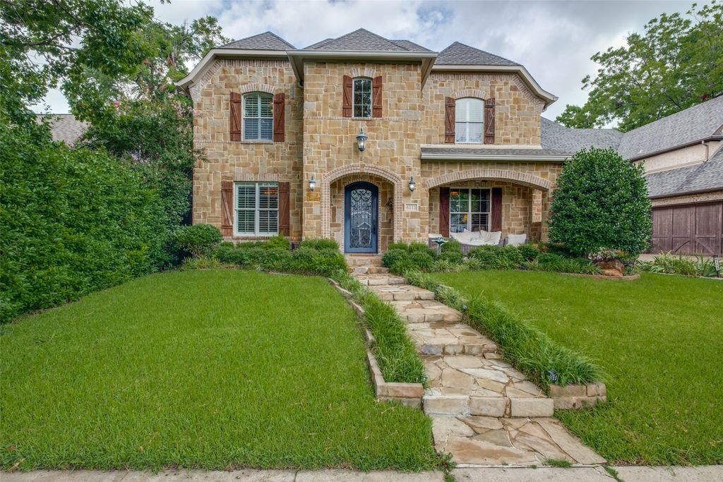 6111 Palo Pinto Avenue, Dallas, TX 75214