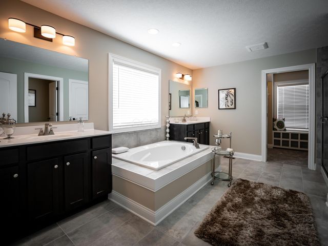 5292 Tarlton Boulevard, Hilliard, OH 43026