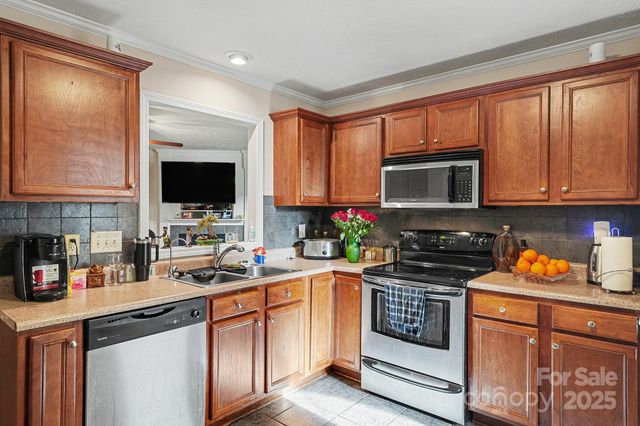 831 Raspberry Road, Stedman, NC 28391