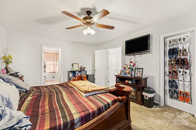 831 Raspberry Road, Stedman, NC 28391