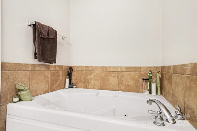 831 Raspberry Road, Stedman, NC 28391