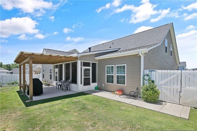 196 Brentmoor Drive, Raeford, NC 28376