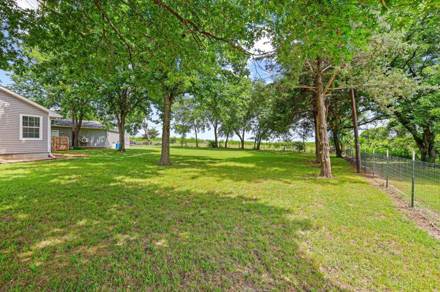 2 Mountain Climb Road, Sherman, TX 75092