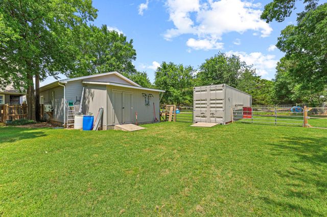 2 Mountain Climb Road, Sherman, TX 75092