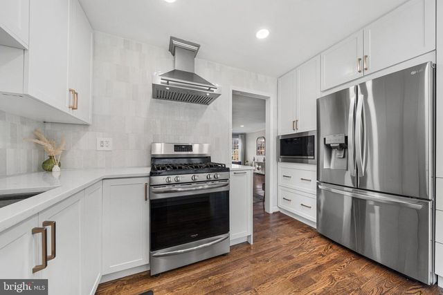 4819 CARRIAGEPARK RD, Fairfax, VA 22032