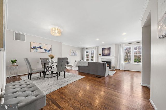 4819 CARRIAGEPARK RD, Fairfax, VA 22032