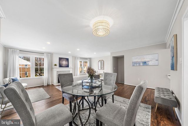 4819 CARRIAGEPARK RD, Fairfax, VA 22032