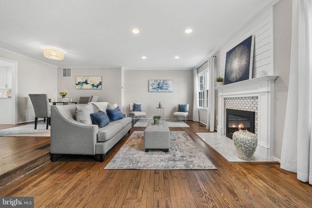 4819 CARRIAGEPARK RD, Fairfax, VA 22032