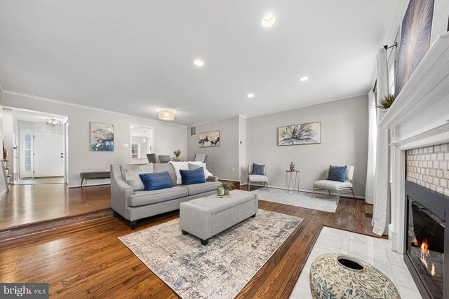 4819 CARRIAGEPARK RD, Fairfax, VA 22032