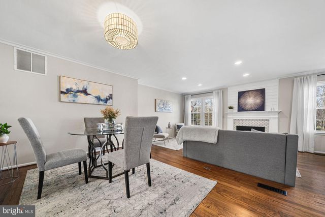 4819 CARRIAGEPARK RD, Fairfax, VA 22032