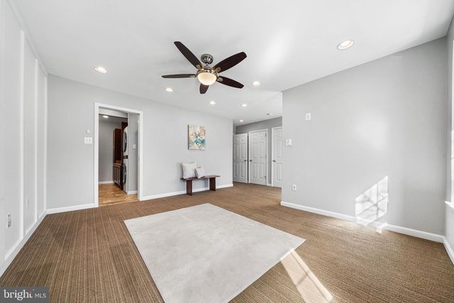 4819 CARRIAGEPARK RD, Fairfax, VA 22032