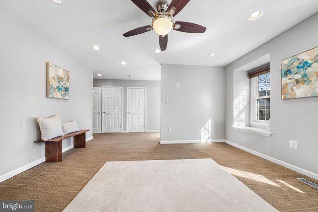 4819 CARRIAGEPARK RD, Fairfax, VA 22032