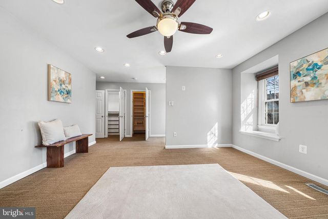 4819 CARRIAGEPARK RD, Fairfax, VA 22032