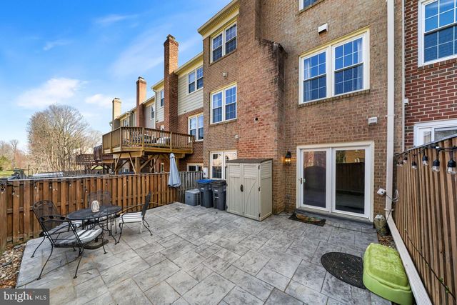 4819 CARRIAGEPARK RD, Fairfax, VA 22032