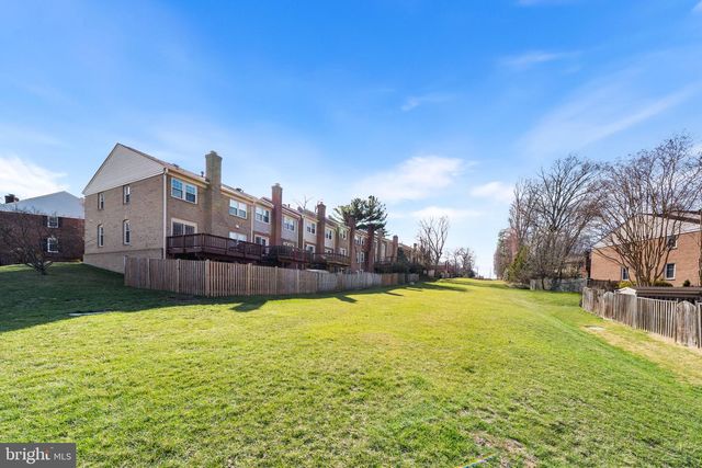 4819 CARRIAGEPARK RD, Fairfax, VA 22032