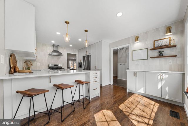 4819 CARRIAGEPARK RD, Fairfax, VA 22032