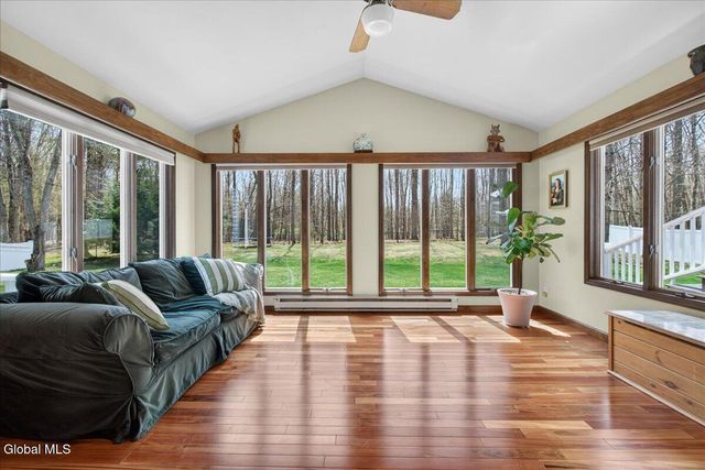 34 Guilder Place, Clifton Park, NY 12019