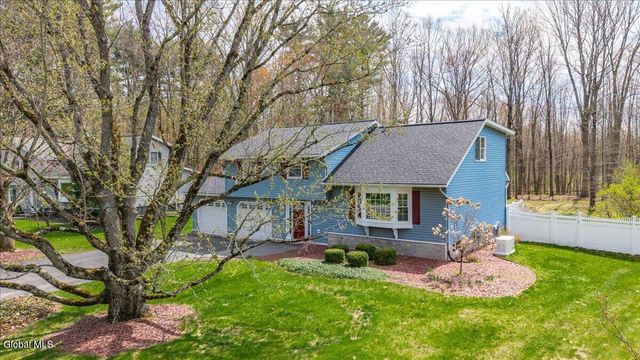 34 Guilder Place, Clifton Park, NY 12019