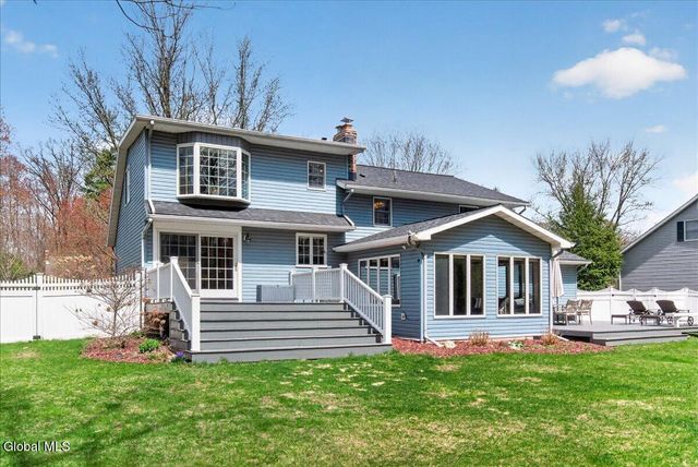 34 Guilder Place, Clifton Park, NY 12019