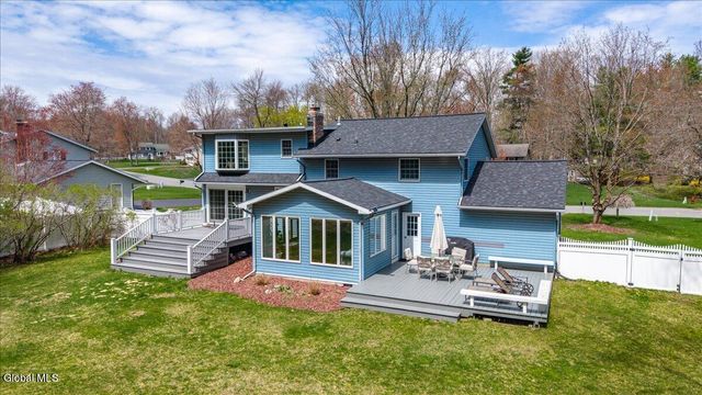 34 Guilder Place, Clifton Park, NY 12019