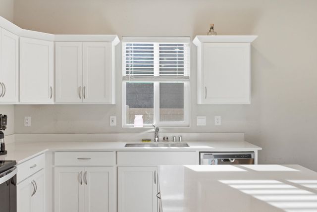 5606 W Youngstown Ln, Spokane, WA 99208