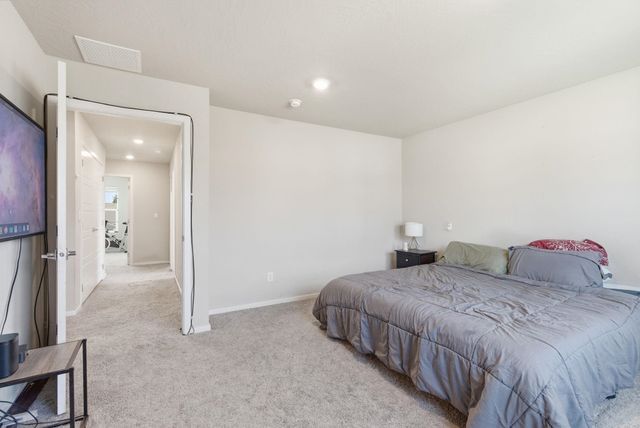 5606 W Youngstown Ln, Spokane, WA 99208