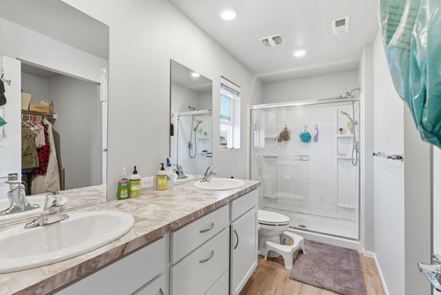 5606 W Youngstown Ln, Spokane, WA 99208