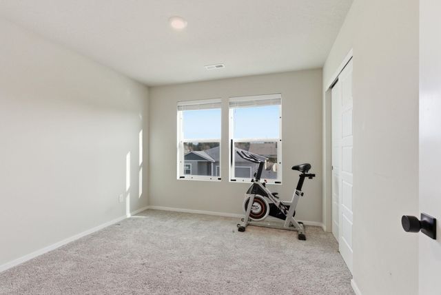 5606 W Youngstown Ln, Spokane, WA 99208