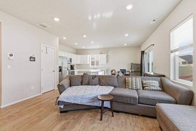 5606 W Youngstown Ln, Spokane, WA 99208