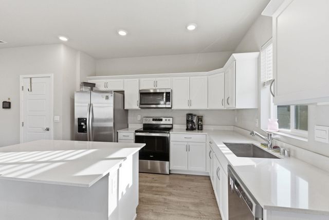 5606 W Youngstown Ln, Spokane, WA 99208