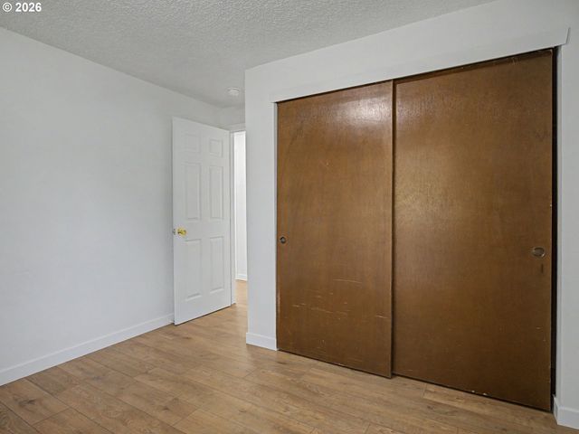 15893 Ne HOLLADAY St, Portland, OR 97230