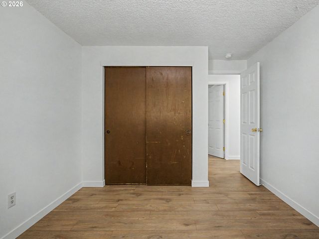 15893 Ne HOLLADAY St, Portland, OR 97230