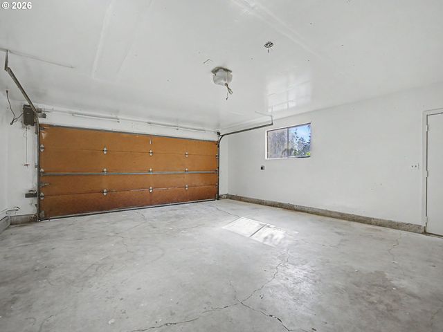 15893 Ne HOLLADAY St, Portland, OR 97230
